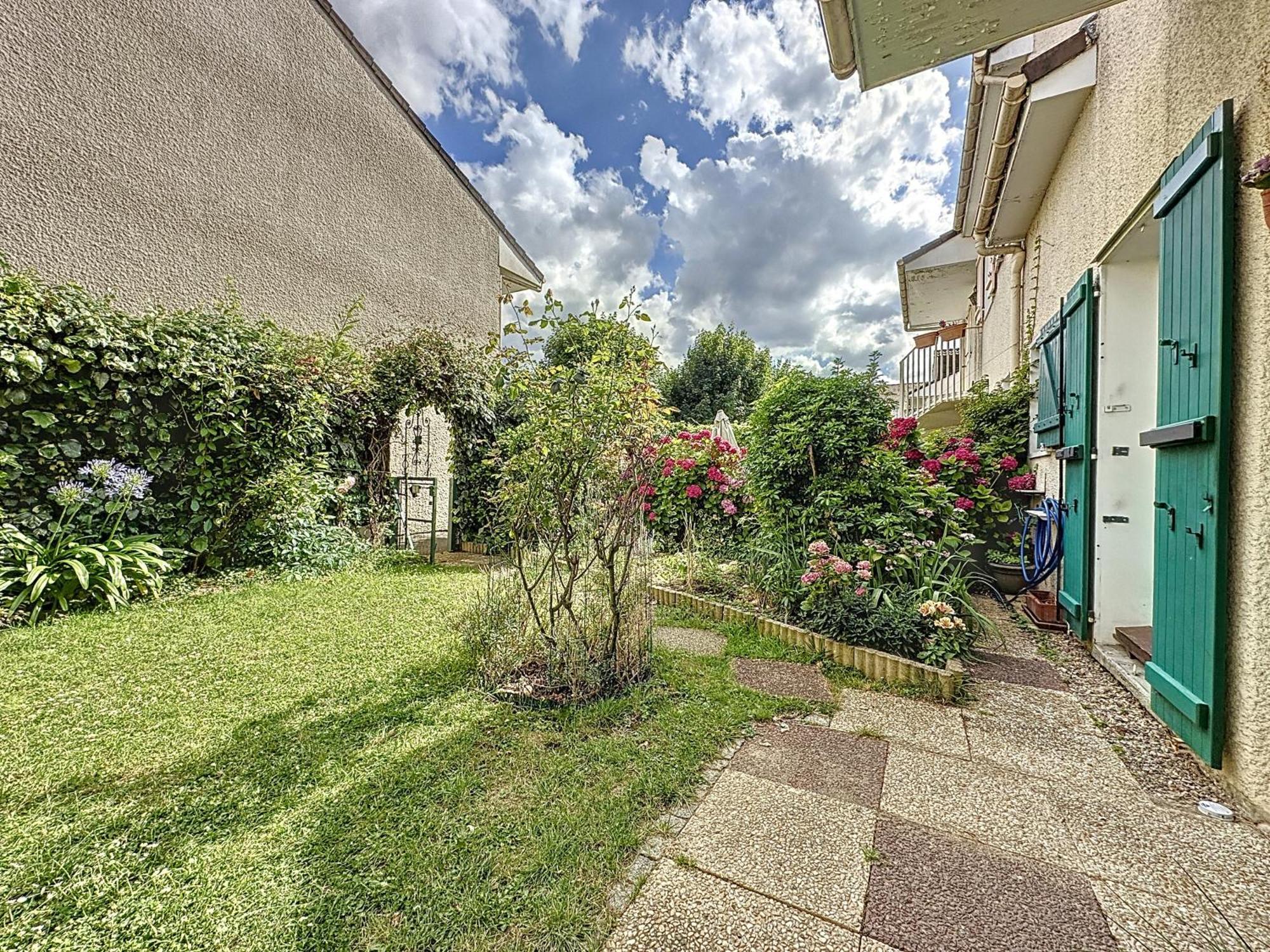 Maison 73M2 Avec Jardin St-Denis Saint-Denis  Esterno foto